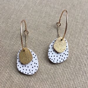 Holzohrstecker 'Ohrstecker Drops, White dots/Gold'
