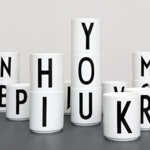Porzellan Becher Buchstaben DesignLetters Personal Cup