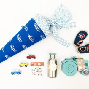 Schultüte 'Autos auf knallblau/ grid'