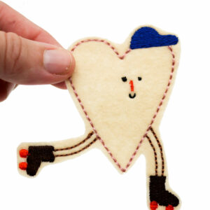 Aufnäher 'Rollschuh Herz ungefüllt mit Kappe' von Halfbird