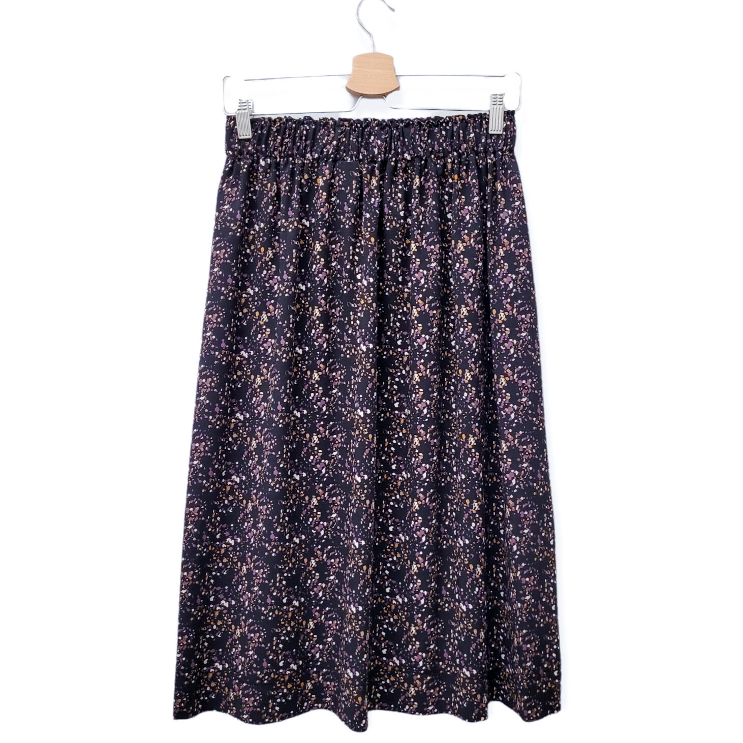 Viskoserock 'Sprenkel schwarz flieder' Midilänge