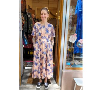 MidiKleid aus Viskosekrepp Palmen rosa knallblau