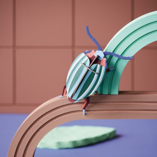 Studio ROOF Small Insects 'Rainbow Leaf Beetle' – Bild 3