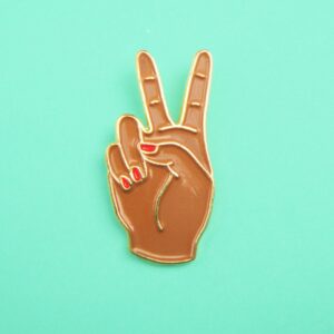 Coucou Suzette Anstecker 'Peace Out Black'