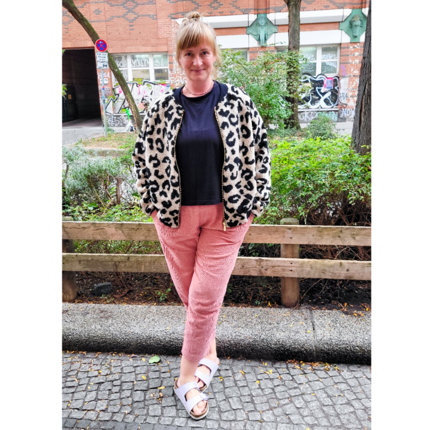 Bomberjacke LEO TEDDY CARAMEL – Bild 2