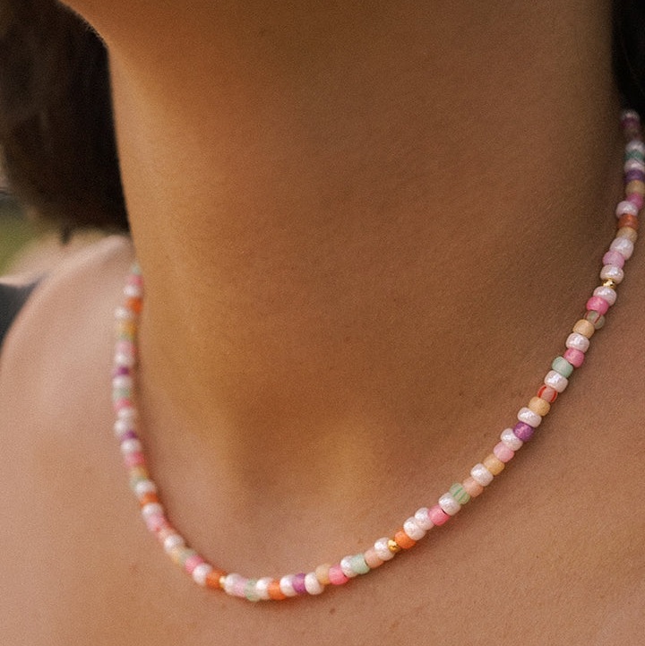 SanSan LULA fruit cocktail - kurze Kette aus Glasperlen