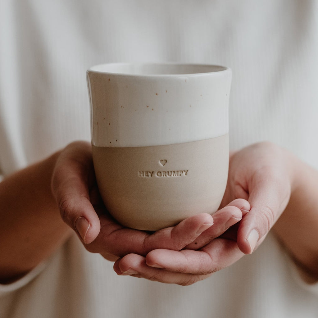 Eulenschnitt Becher 'Hey Grumpy'