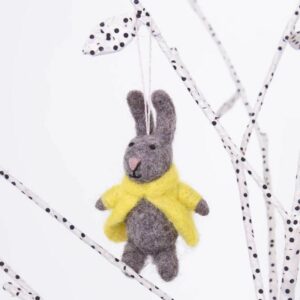 A World of Craft Osteranhänger 'Bunny with Coat' (yellow)