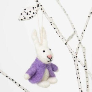 A World of Craft Osteranhänger 'Bunny with Coat' (lilac)