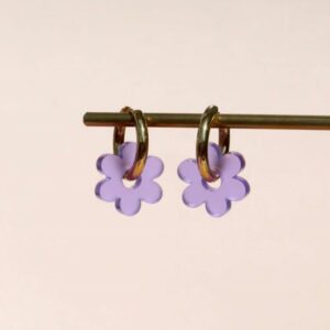 niemalsmehrohne Ohrringe 'Violette Flower Edelstahl Hoops'