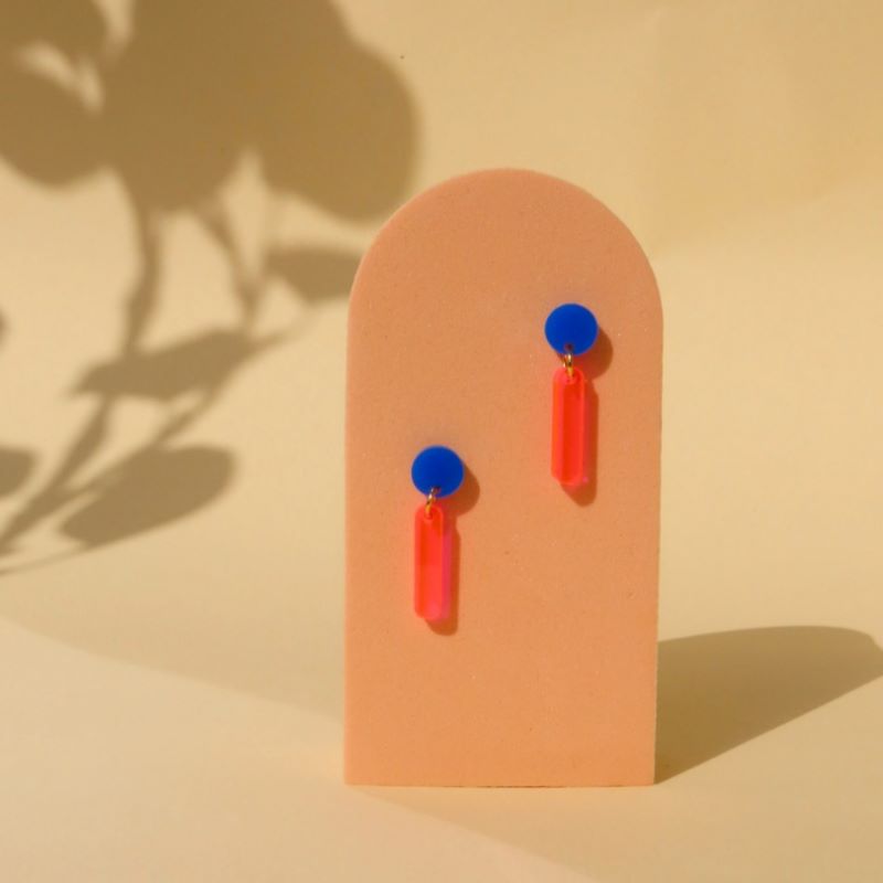 niemalsmehrohne x Kunstmuseum Basel Ohrringe 'neon lights'