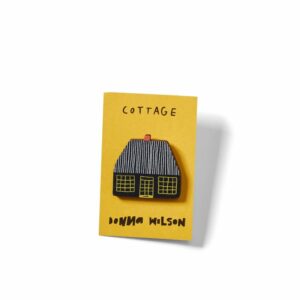 Donna Wilson Anstecknadel 'Cottage' Pin Badge