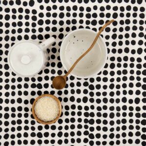 A World of Craft Tischdecke 'Dots' (schwarz/weiß) 140x260