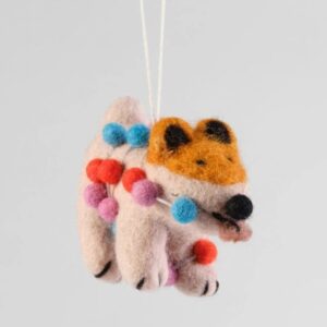 Wrap Anhänger 'Willa, Dog with Baubles'