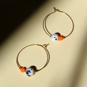 niemalsmehrohne Creolen 'Hoops aus Edelstahl mit neon Perle und gesprenkelter Steinperle'