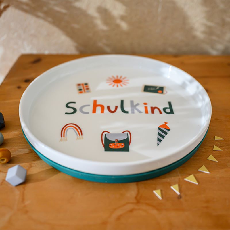 Ava&Yves Porzellan-Set 'Schulkind Adventure' mit großem Teller (23cm), Becher und Müslischale – Bild 3